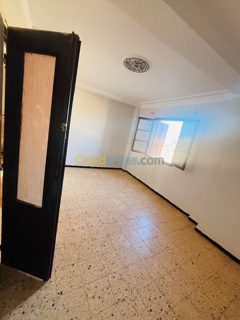 Vente Appartement F3 Aïn Témouchent Hammam bouhadjar