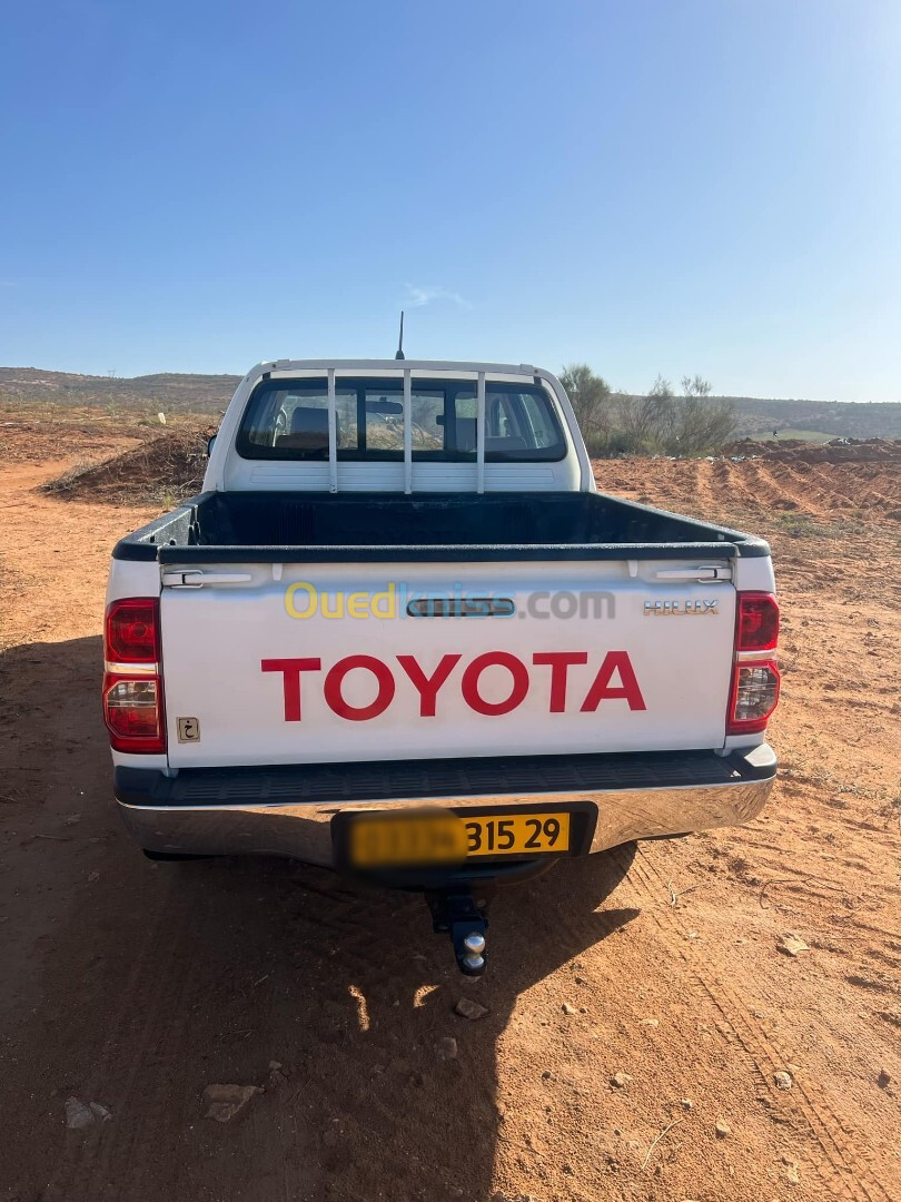 Toyota Hilux 2015 LEGEND DC 4x4