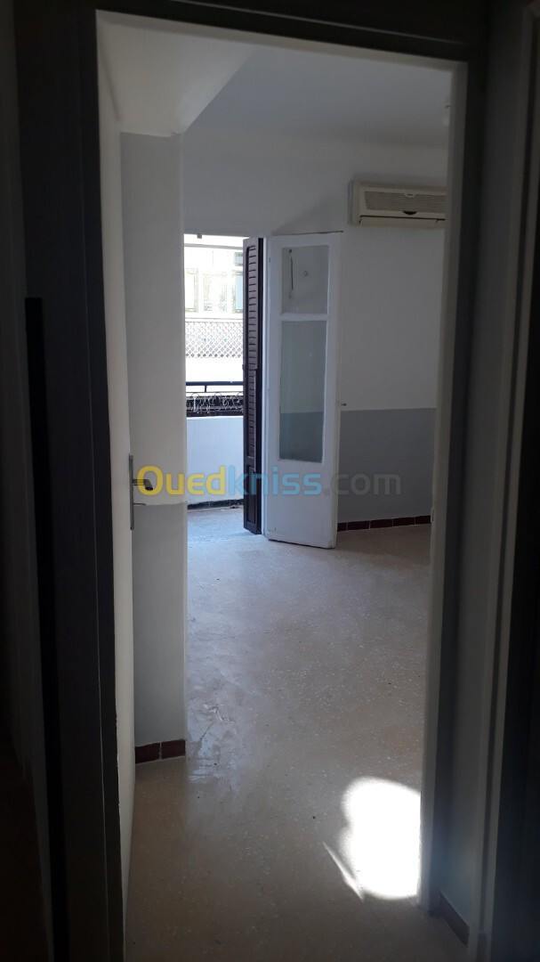 Location Appartement F4 Alger Cheraga