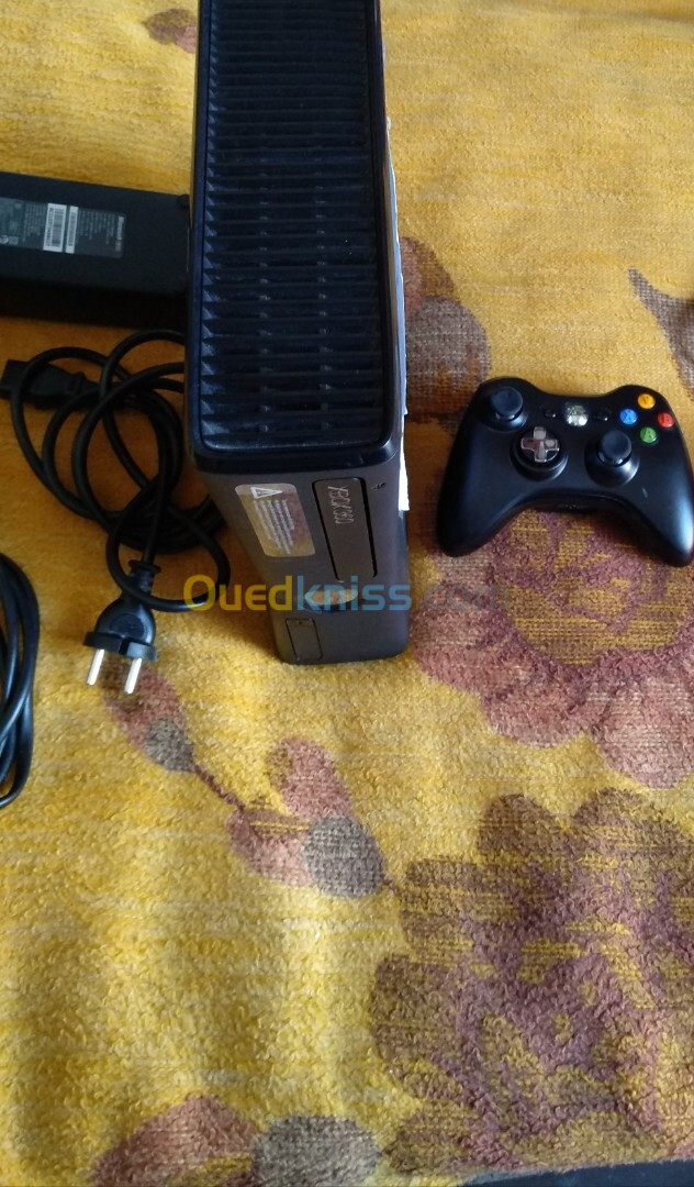 Xbox 360 Slim 250GB Flash Glitch *KABA*