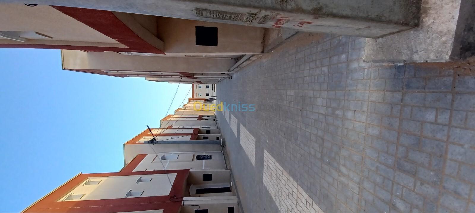 Vente Duplex F4 Ouargla Sidi khouiled