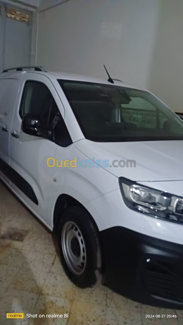 Fiat Doblo 2023 Italya