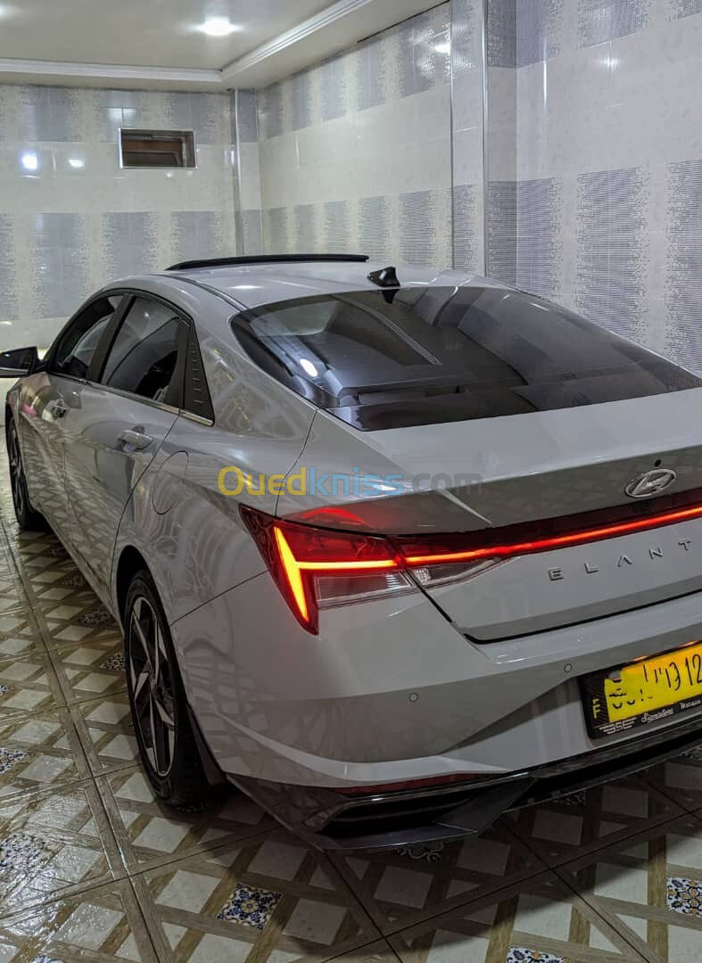 Hyundai elentra 2023 gls