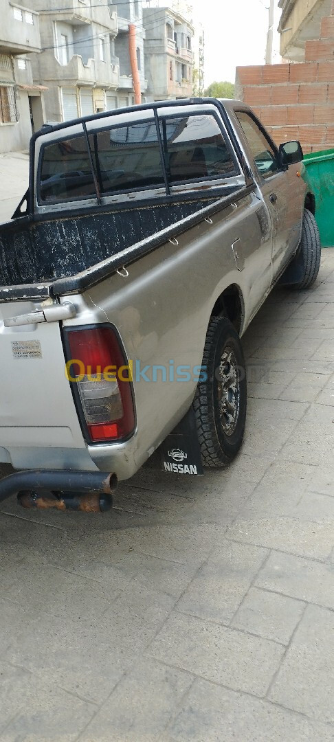 Nissan Np300 2010 Headbody