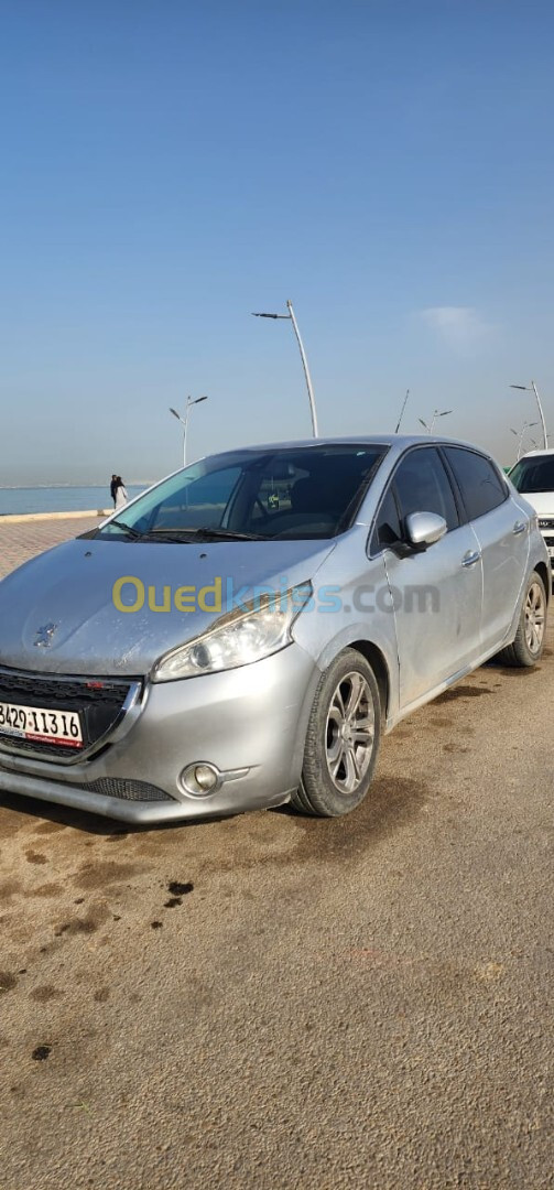 Peugeot 208 2013 Allure