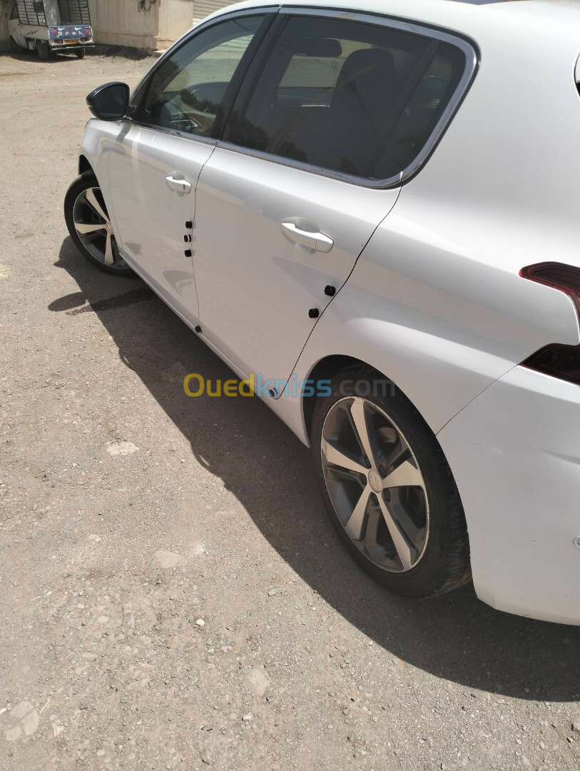 Peugeot 308 2015 Allure