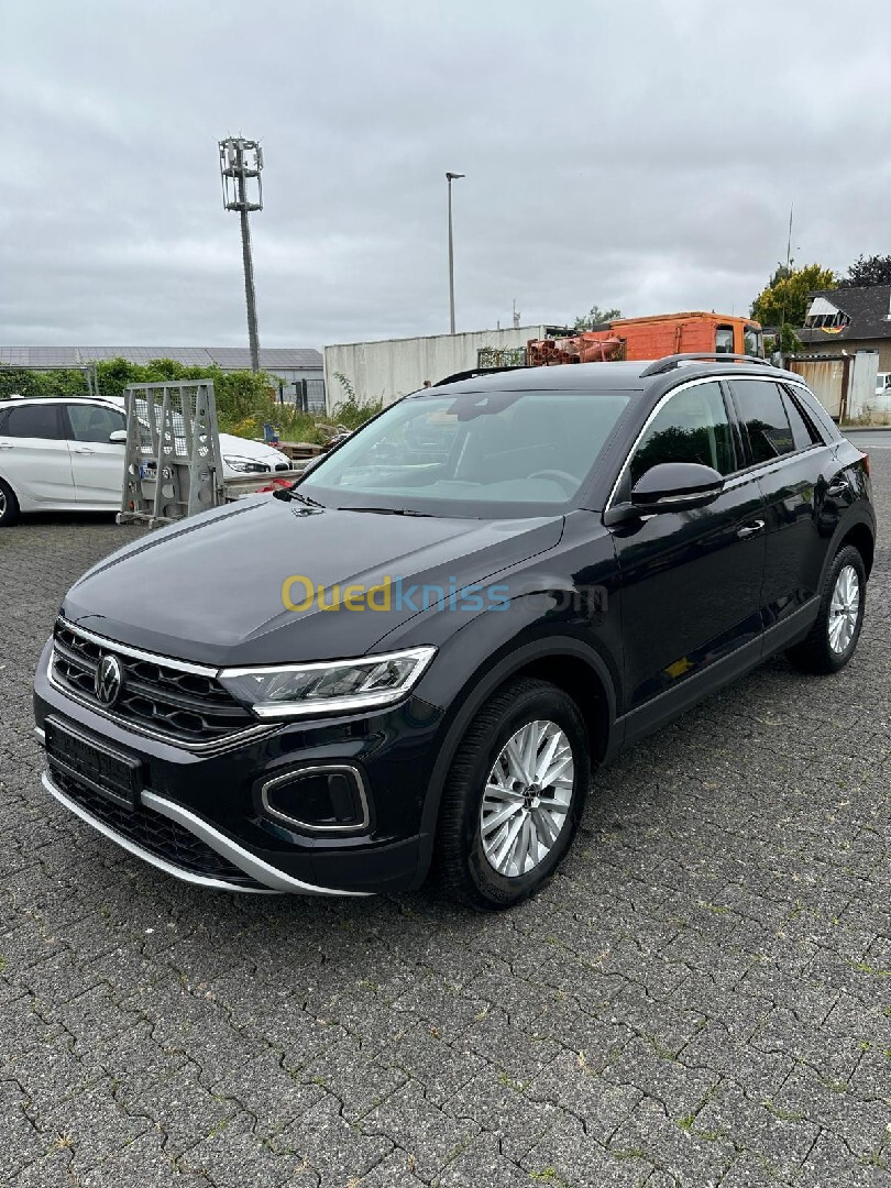 Volkswagen T-Roc 2023 Life plus