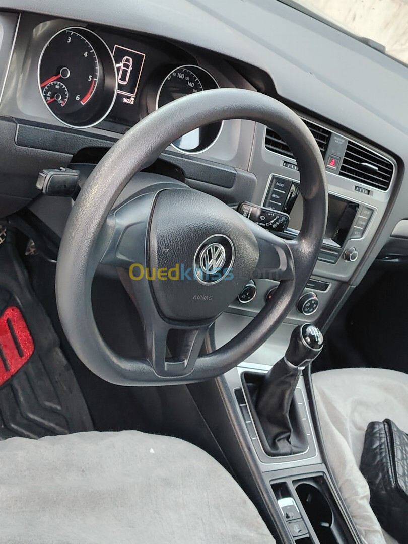 Volkswagen Golf 7 2015 Trendline +