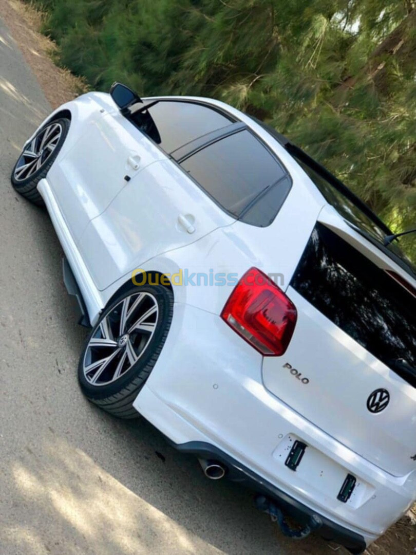 Volkswagen Polo 2014 R-line