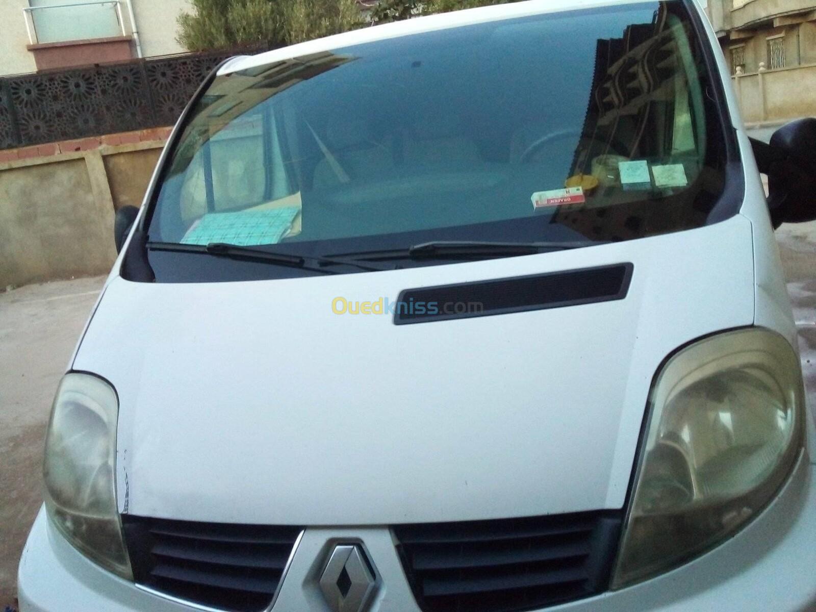 Renault Trafic 2012 2