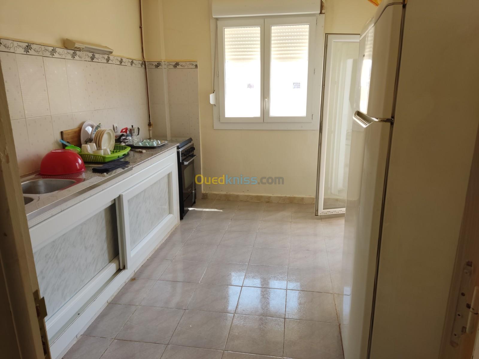 Location vacances Appartement F3 Skikda Filfla