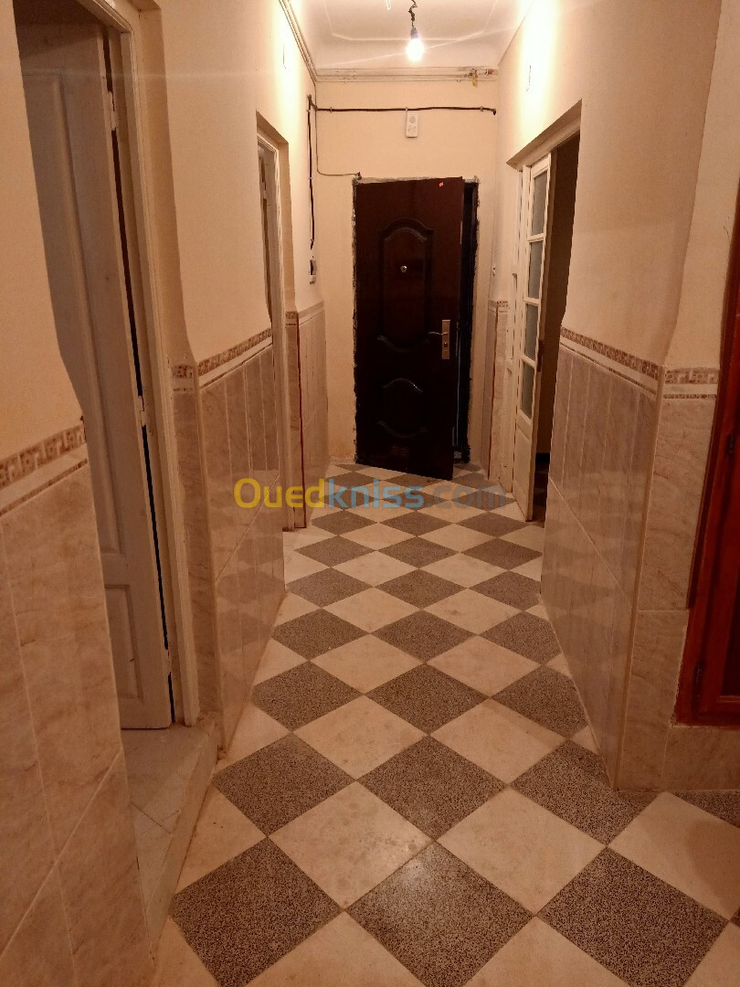 Location Appartement F4 Chlef Chlef