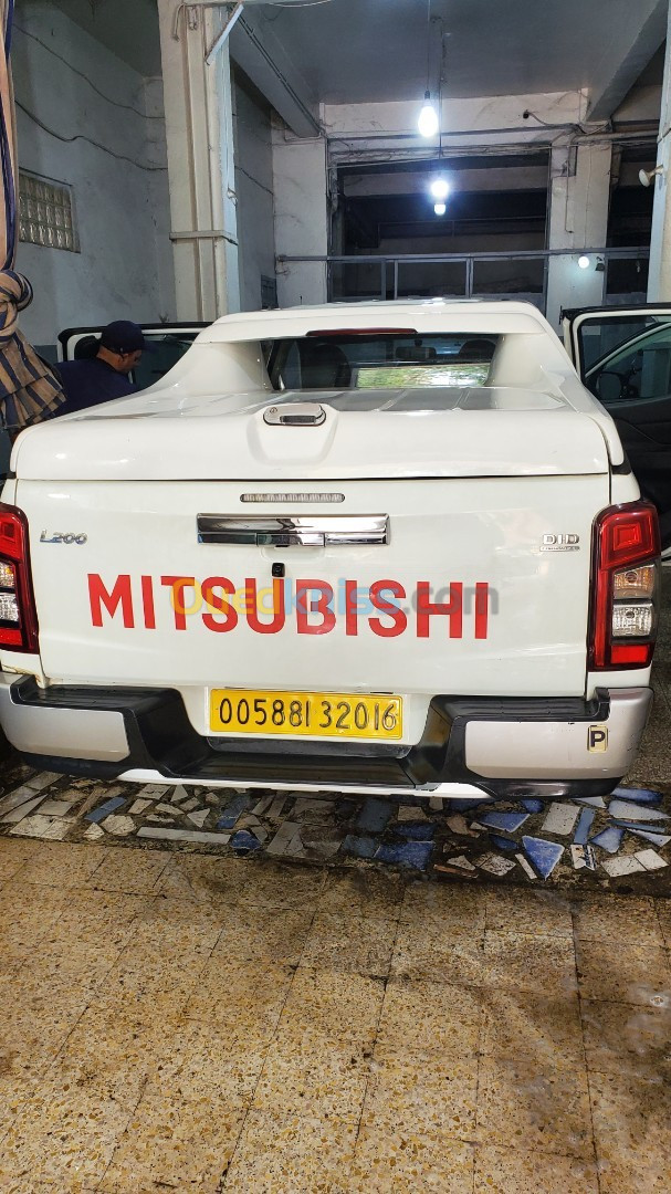 Mitsubishi L200 2020 