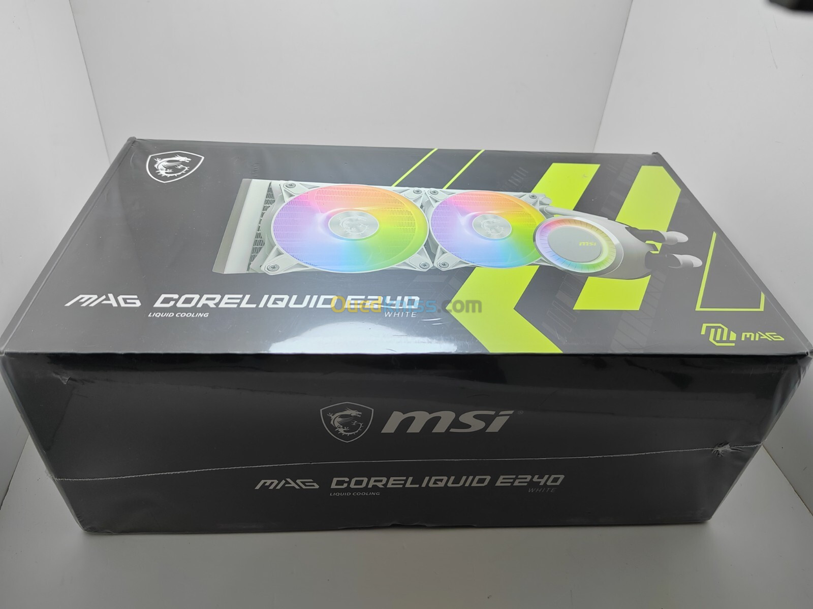 MSI MAG CORELIQUID E240 White