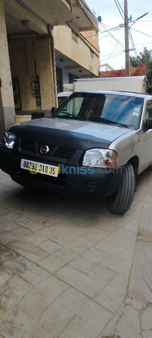 Nissan Np300 2010 Headbody