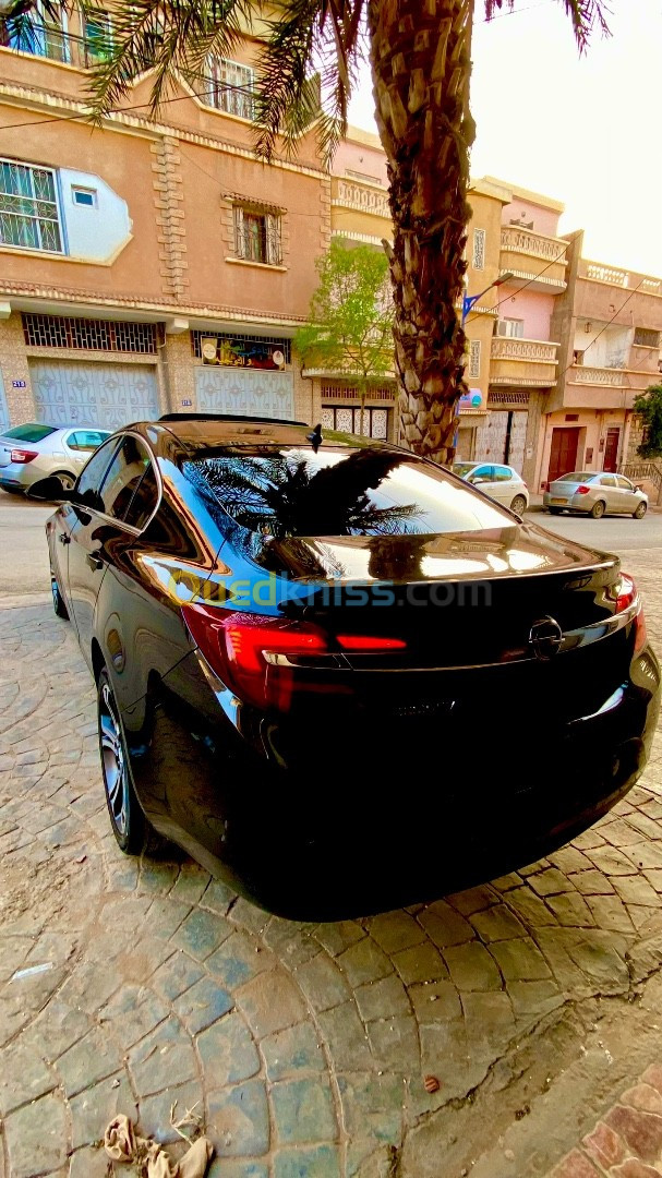 Opel Insignia 2015 Exclusive