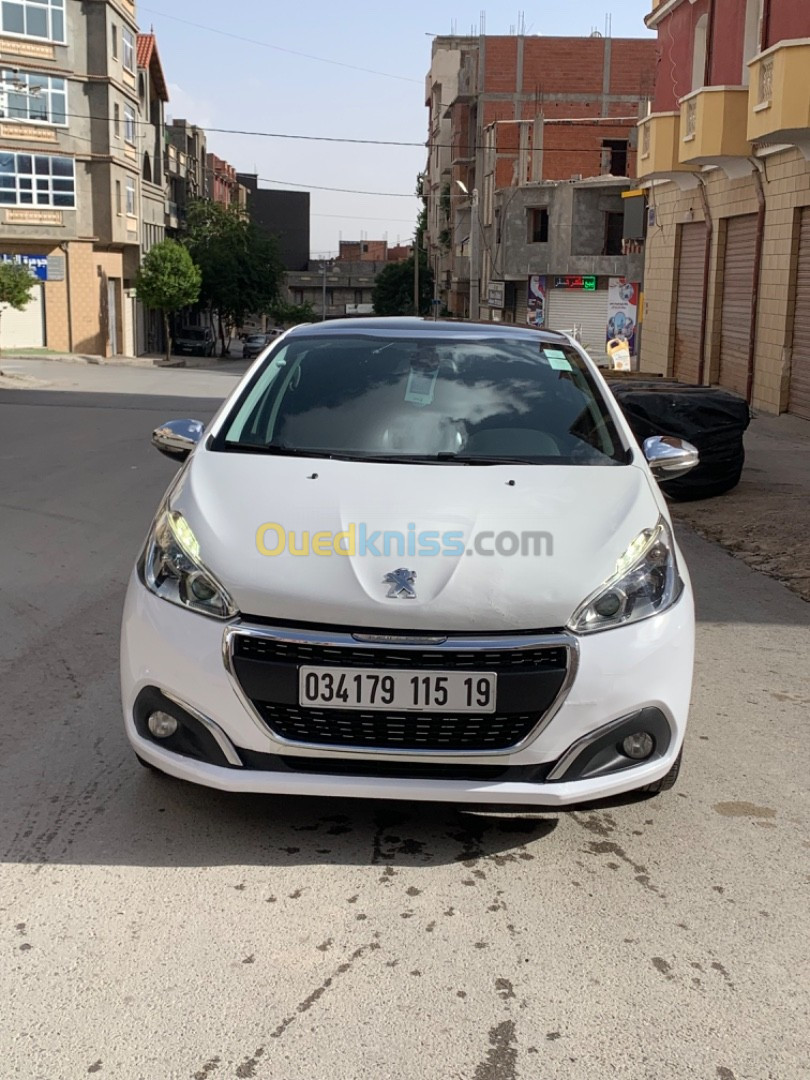 Peugeot 208 2015 Allure Facelift