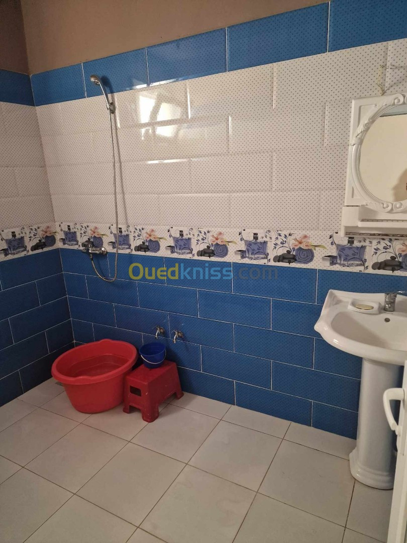 Location vacances Appartement F3 Chlef Tenes