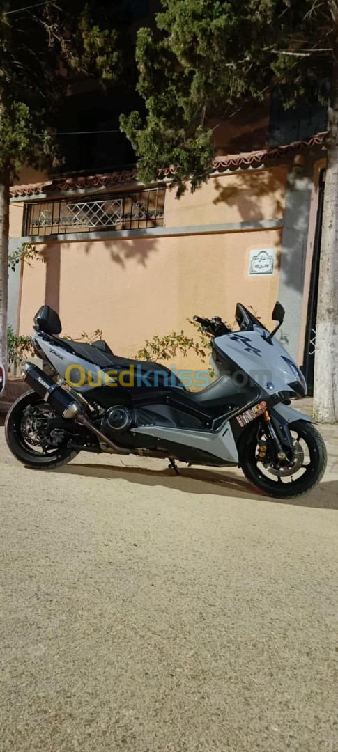 Yamaha Tmax 530 iron 2015