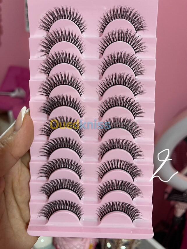 Faux cils