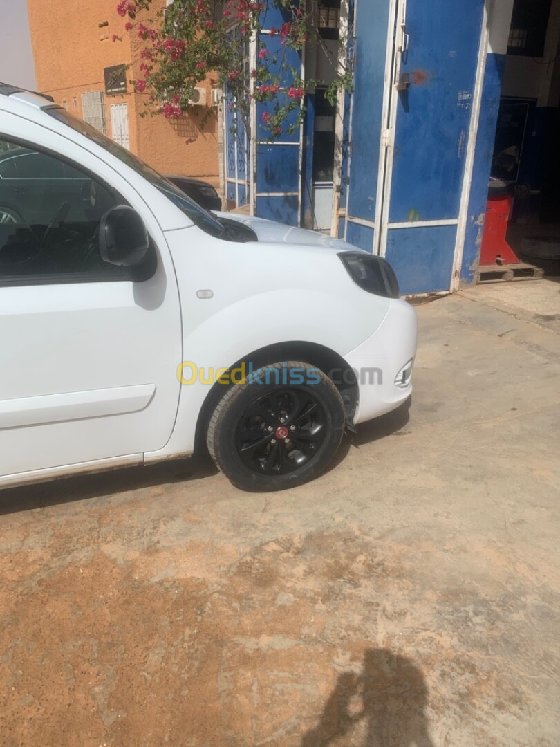 Renault Kangoo 2018 White Edition