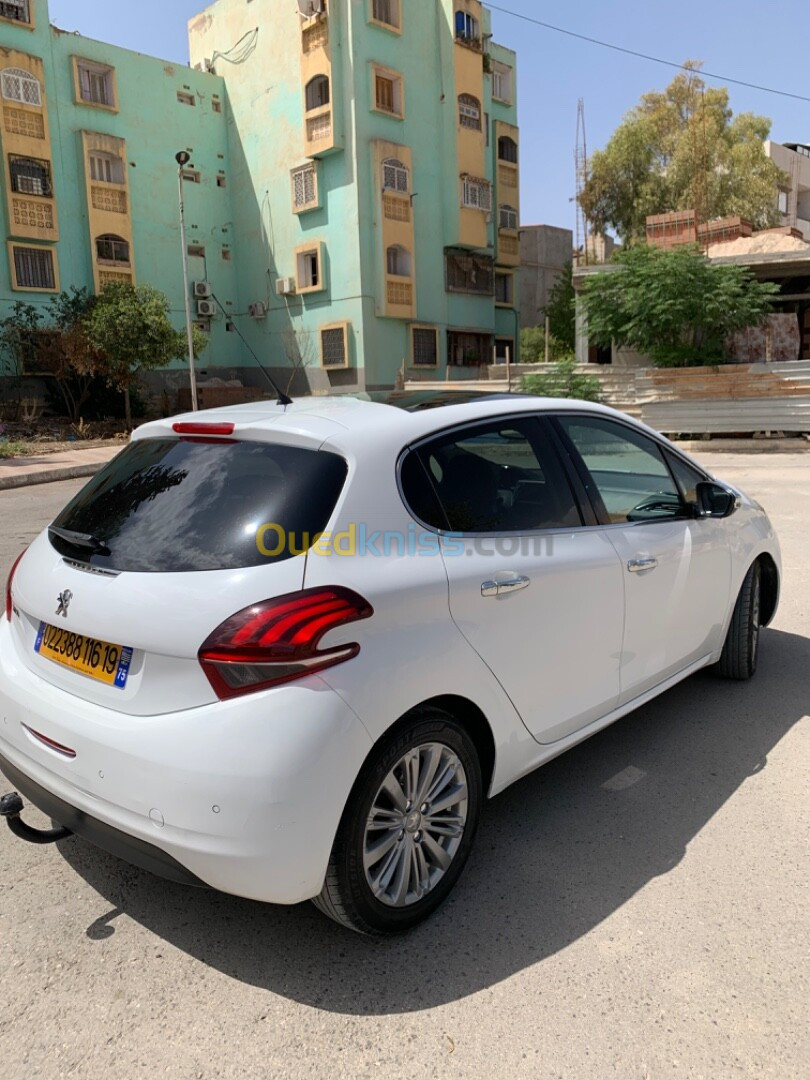 Peugeot 208 2016 Allure Facelift