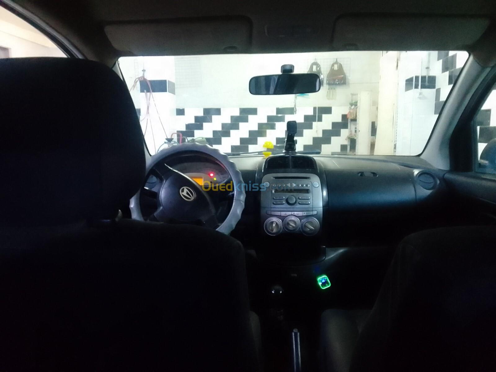 Daihatsu Sirion 2010 Sirion