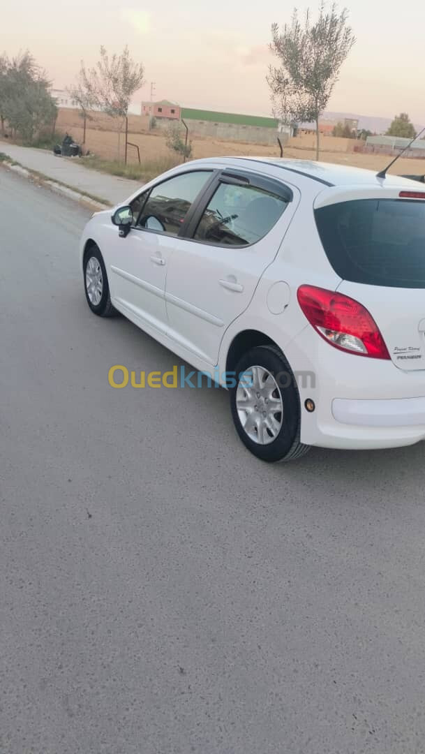 Peugeot 207 plus 2013 207 plus