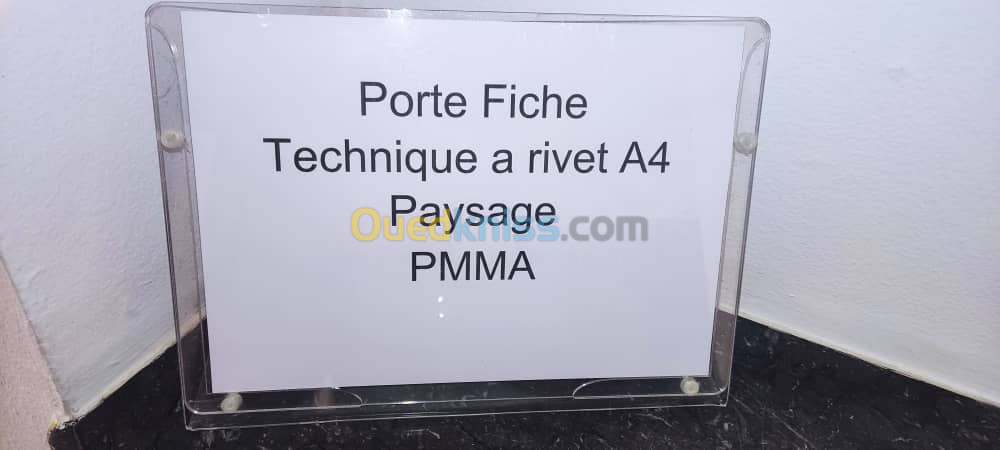 Porte Fiche Technique sur Bureau format A4 Paysage en PMMA