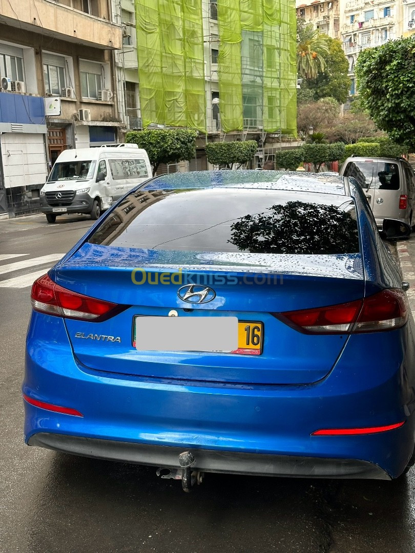 Hyundai Elantra 2017 