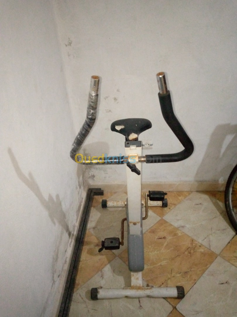 Vélo d'appartement 