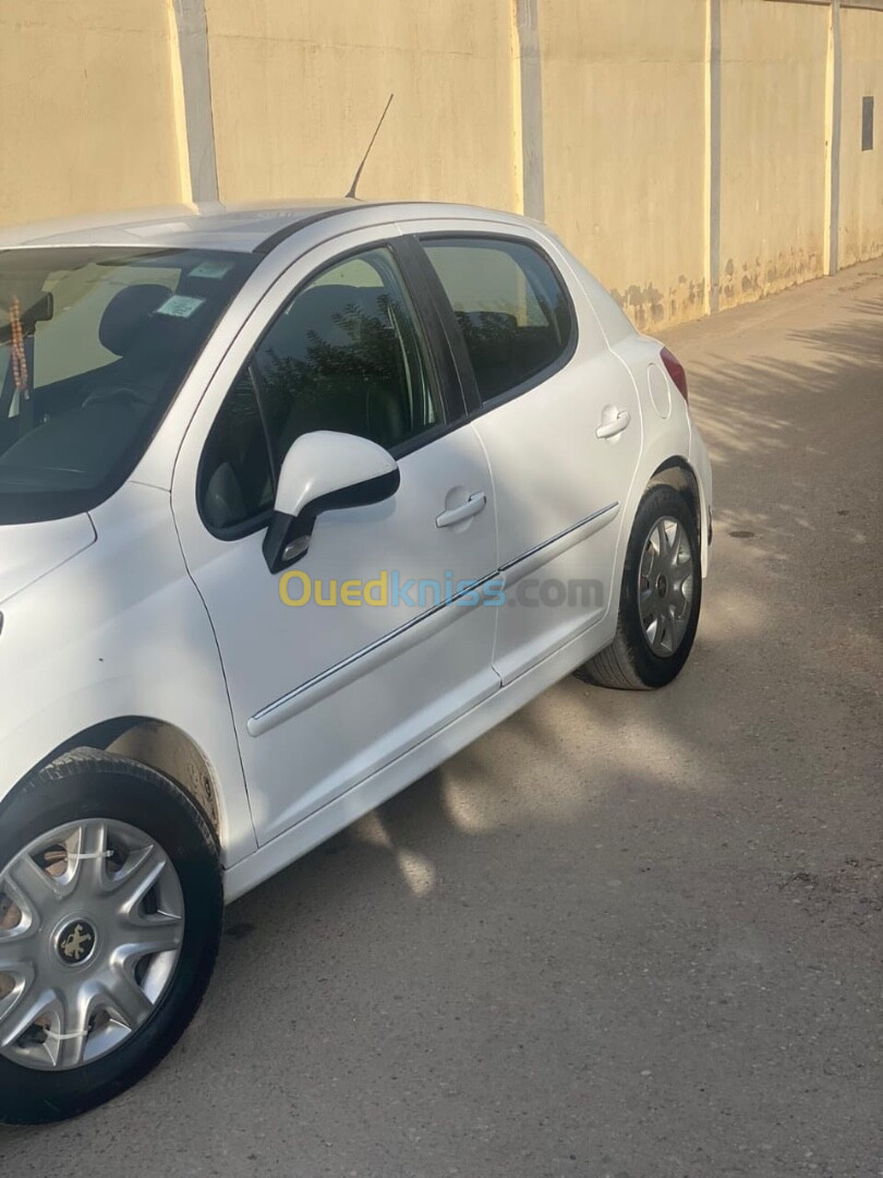 Peugeot 207 2012 207