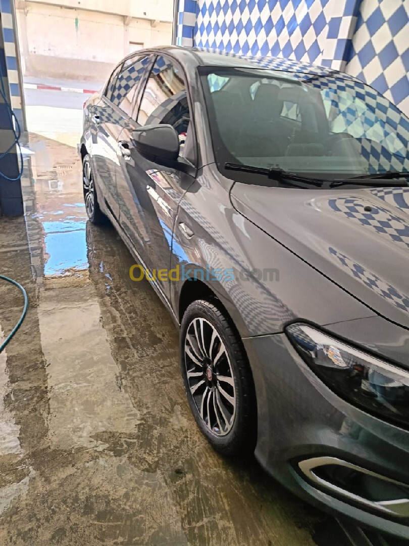 Fiat Tipo 2024 