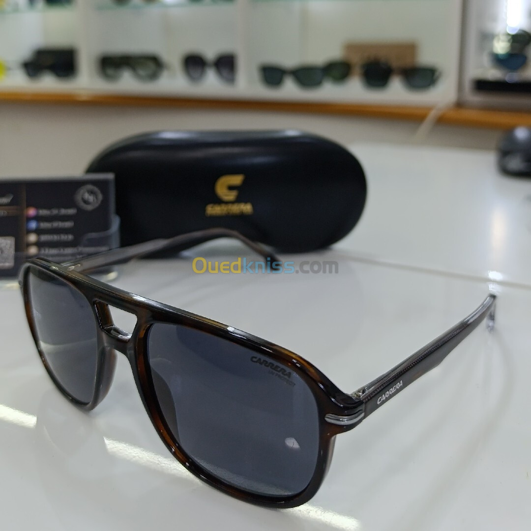 Lunettes originales Carrera 