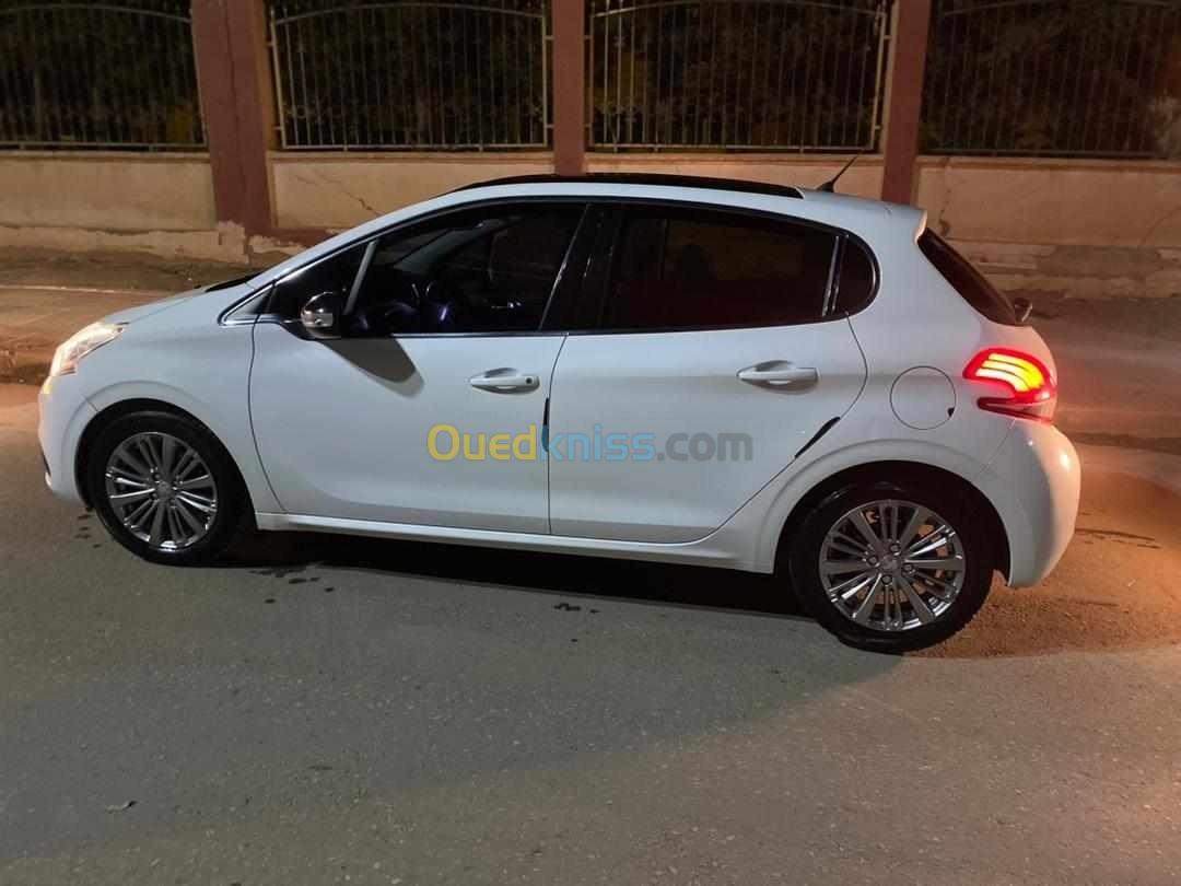 Peugeot 208 2018 Allure Facelift