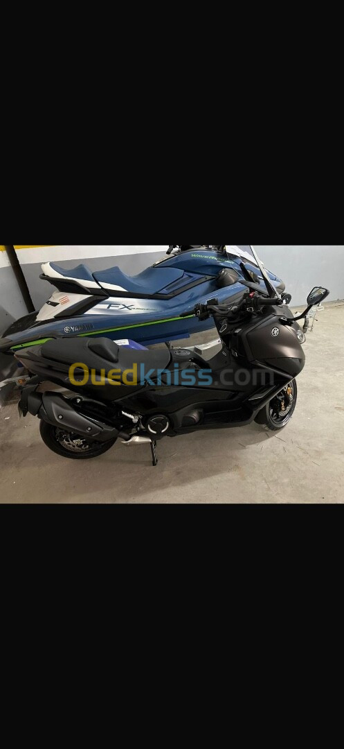 Yamaha Tmax chocolat 2024