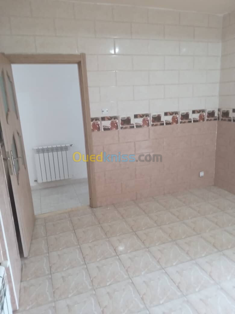 Location Appartement F5 Alger Bordj el bahri