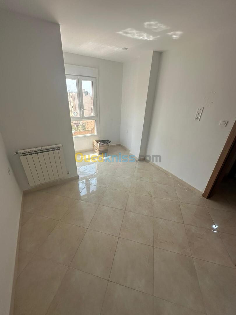 Vente Appartement F4 Mostaganem Mostaganem