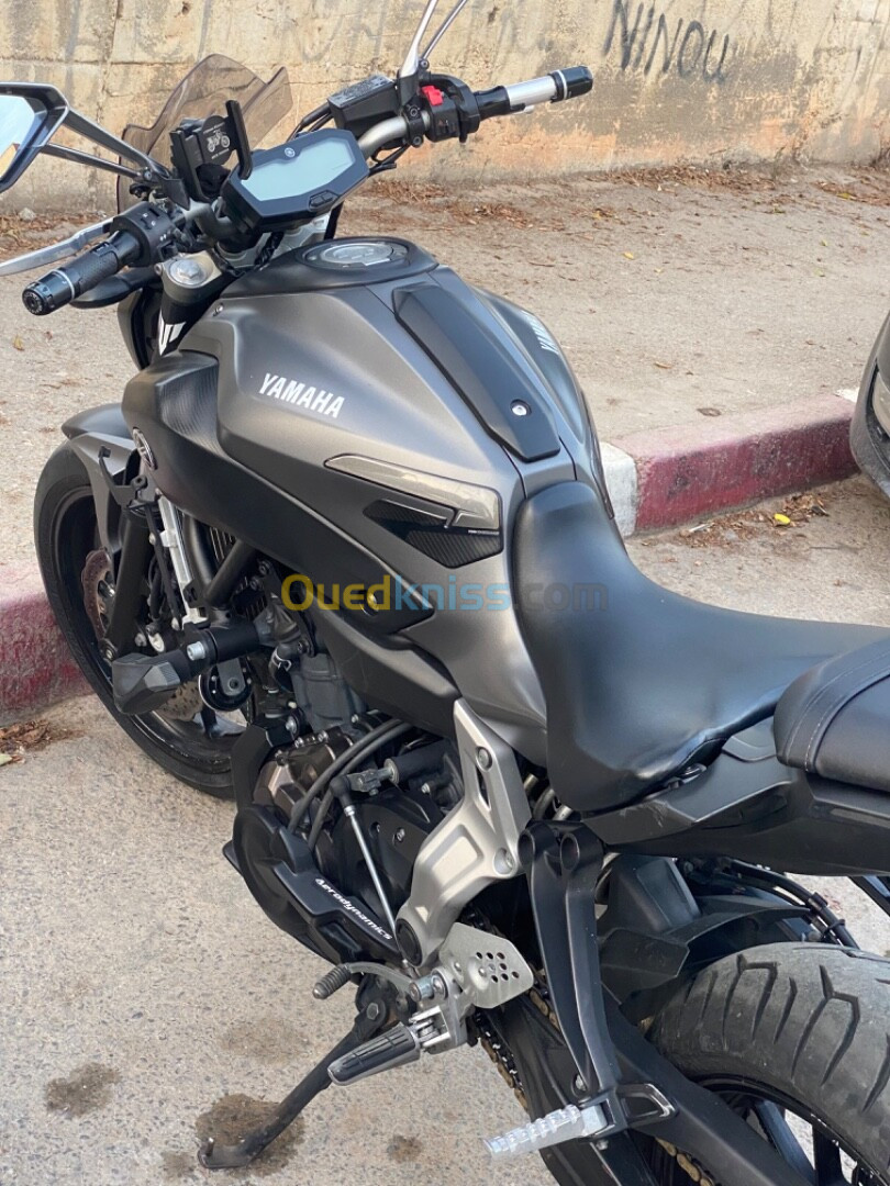 yamaha mt 07 2018