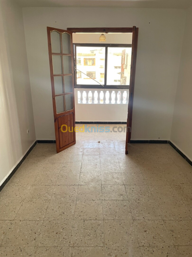 Location Appartement F3 Annaba Annaba