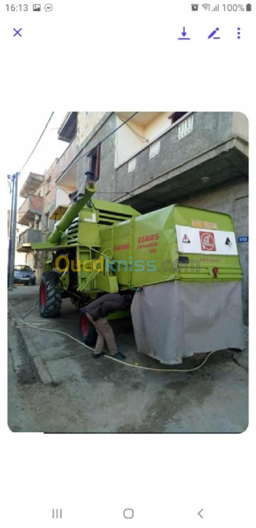 CLAAs Moissonneuse batteuse 