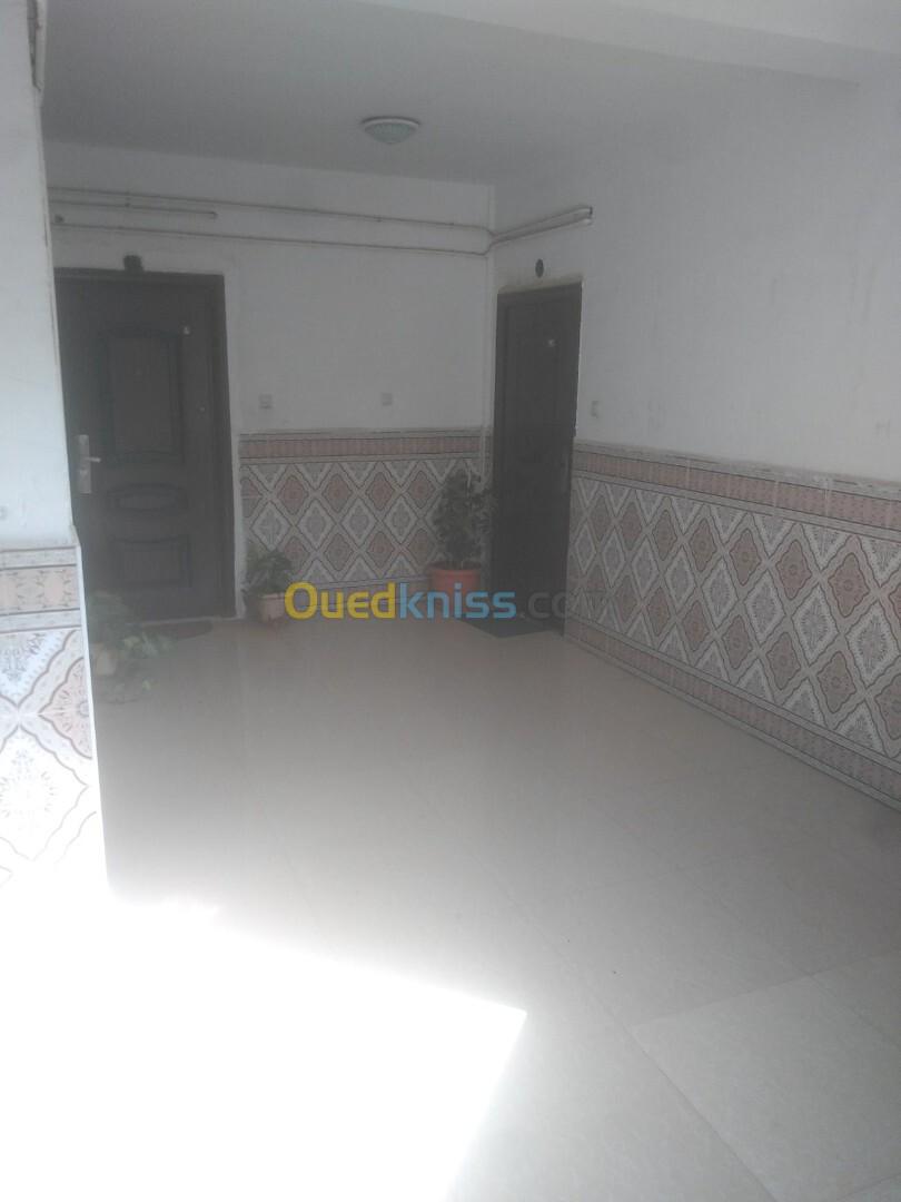 Echange Appartement F3 Alger Khraissia