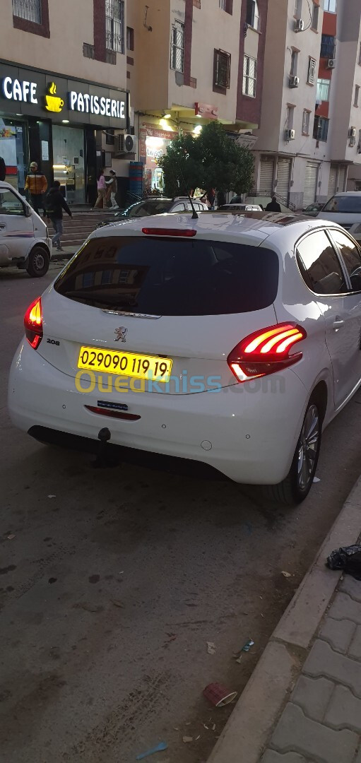 Peugeot 208 2019 Allure Facelift