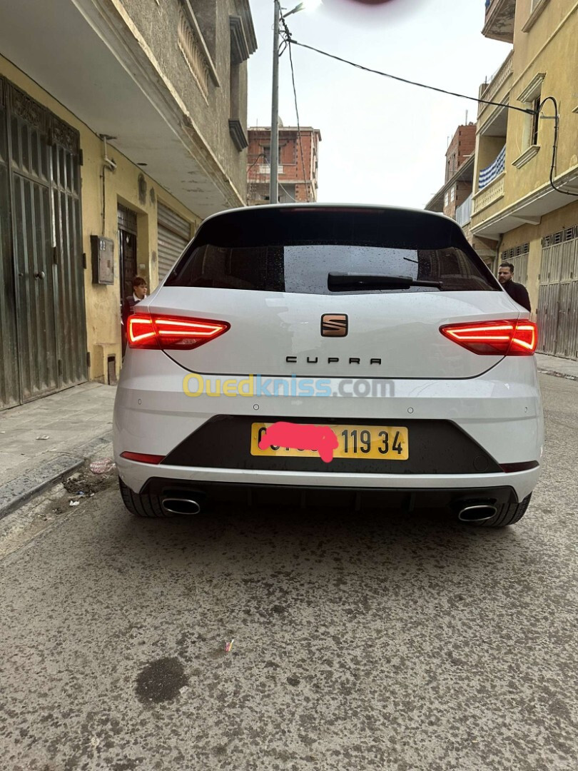 Seat Leon 2019 Cupra copper