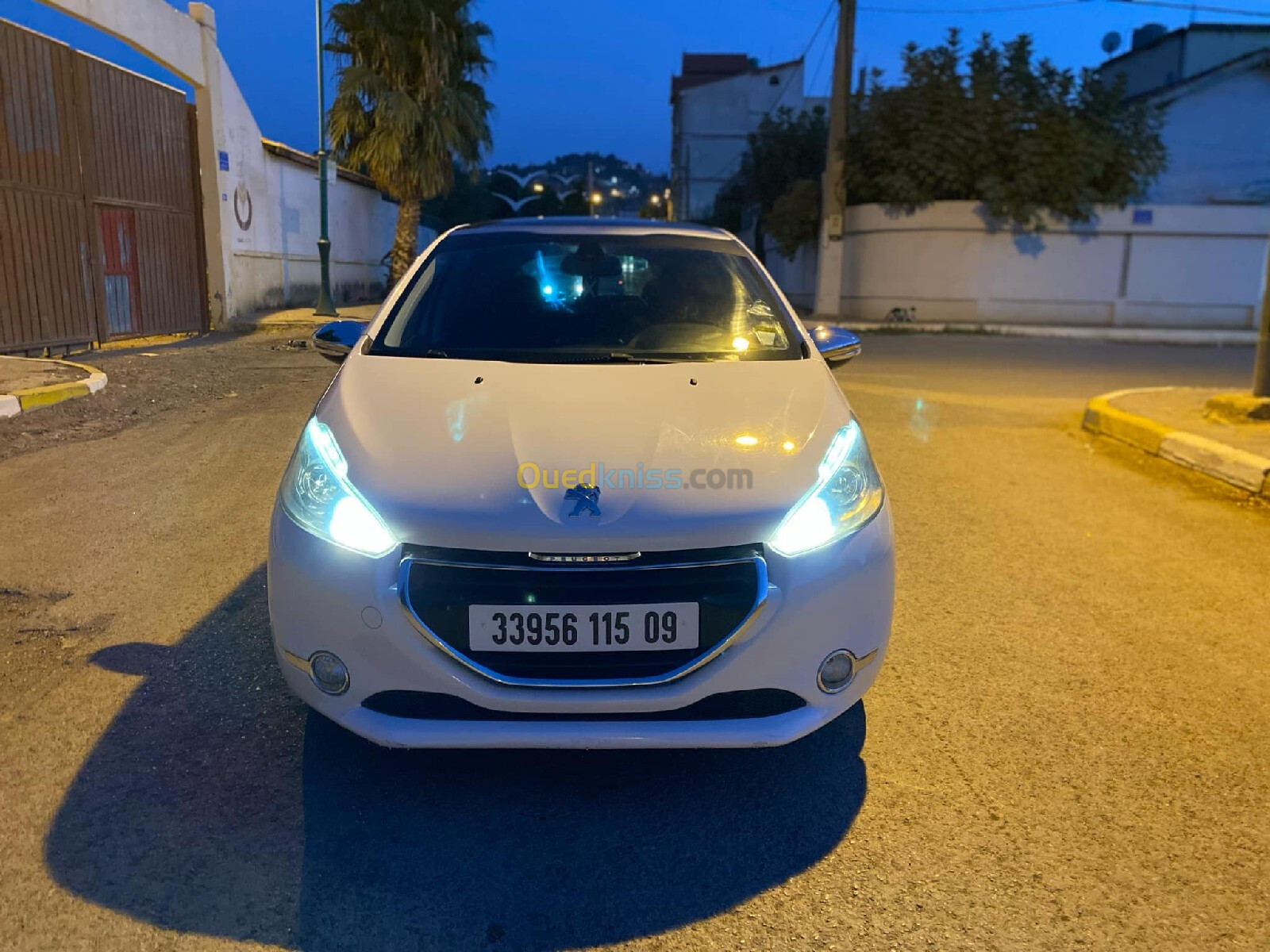 Peugeot 208 2015 Allure