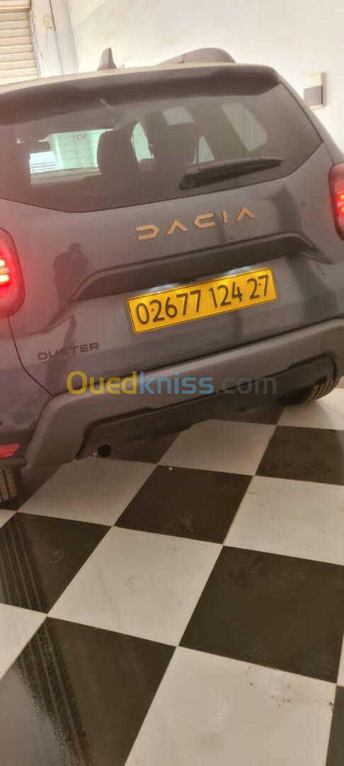 Dacia duster 2024 gold