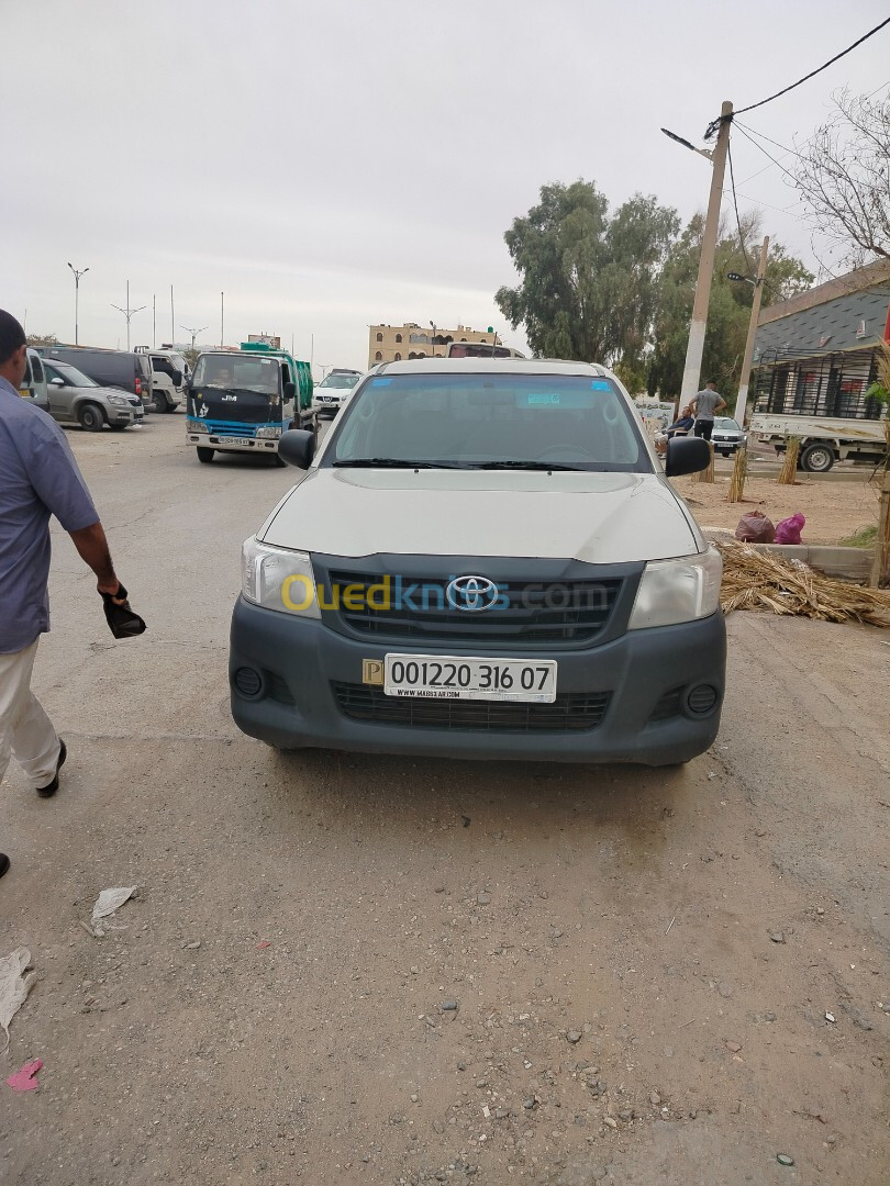 Toyota Hilux 2016 LEGEND DC 4x2