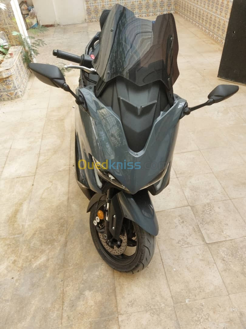 Yamaha 560 Tmax 2021