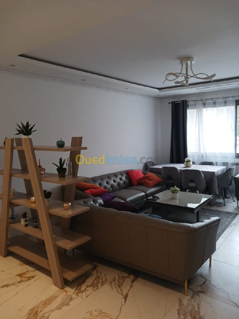 Location Appartement F4 Alger Hydra