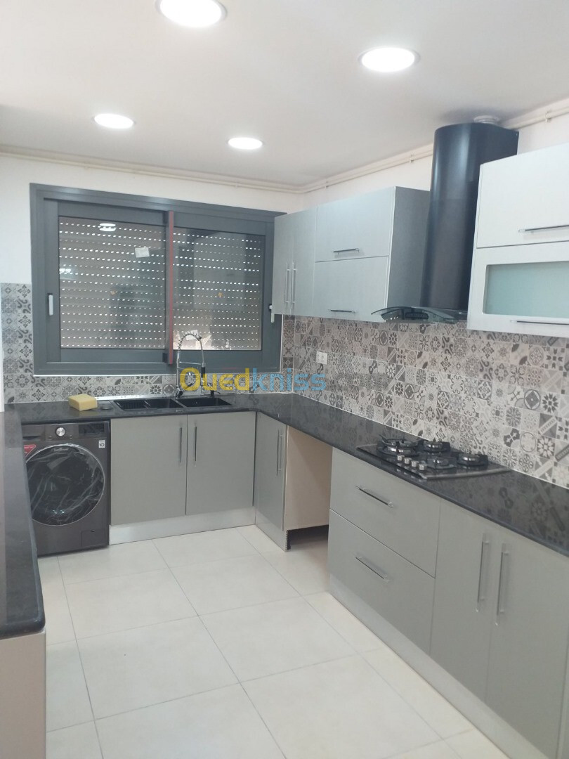 Location Appartement F4 Alger Hydra